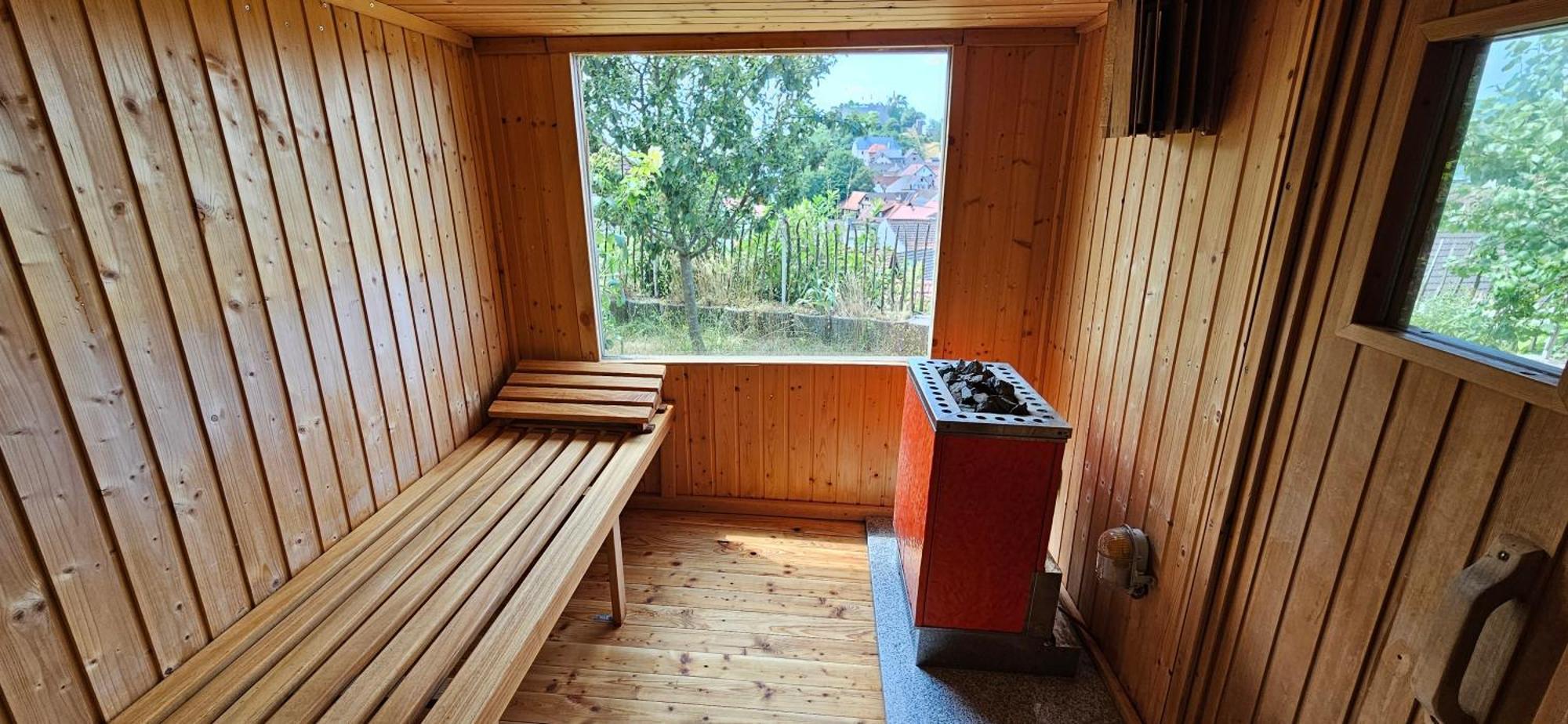 Waldheim Apartment *